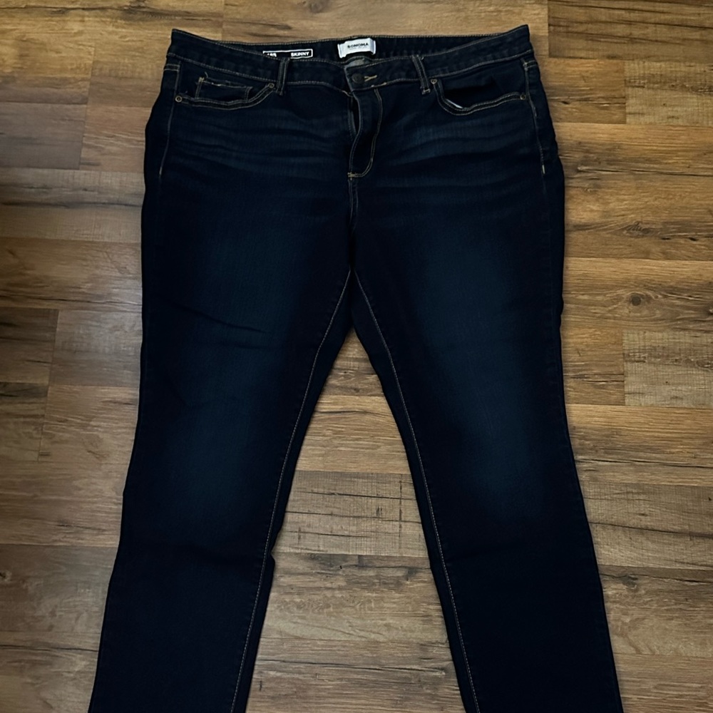 Sonoma Women’s Skinny Jeans- Size 18S